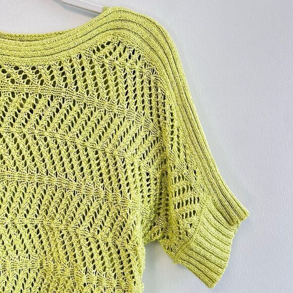 Chico’s Size 2(XL) Yellow Crocheted Knit Short Sleeve Blouse Shirt Top Stretch - Picture 3 of 10